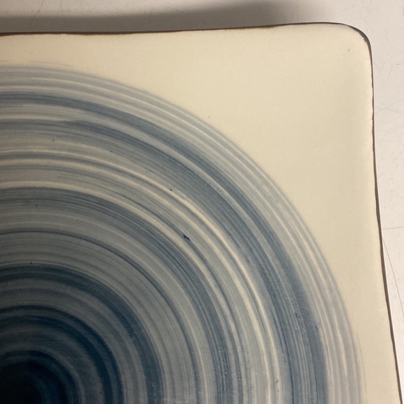 Euro Ceramics Inc Square Dinner Plates Set of Two 10.5”D - Picture 5 of 17